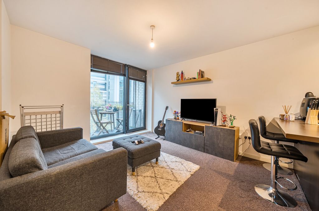 Property photo 1 of 16 1370477-3-68F7A9F...