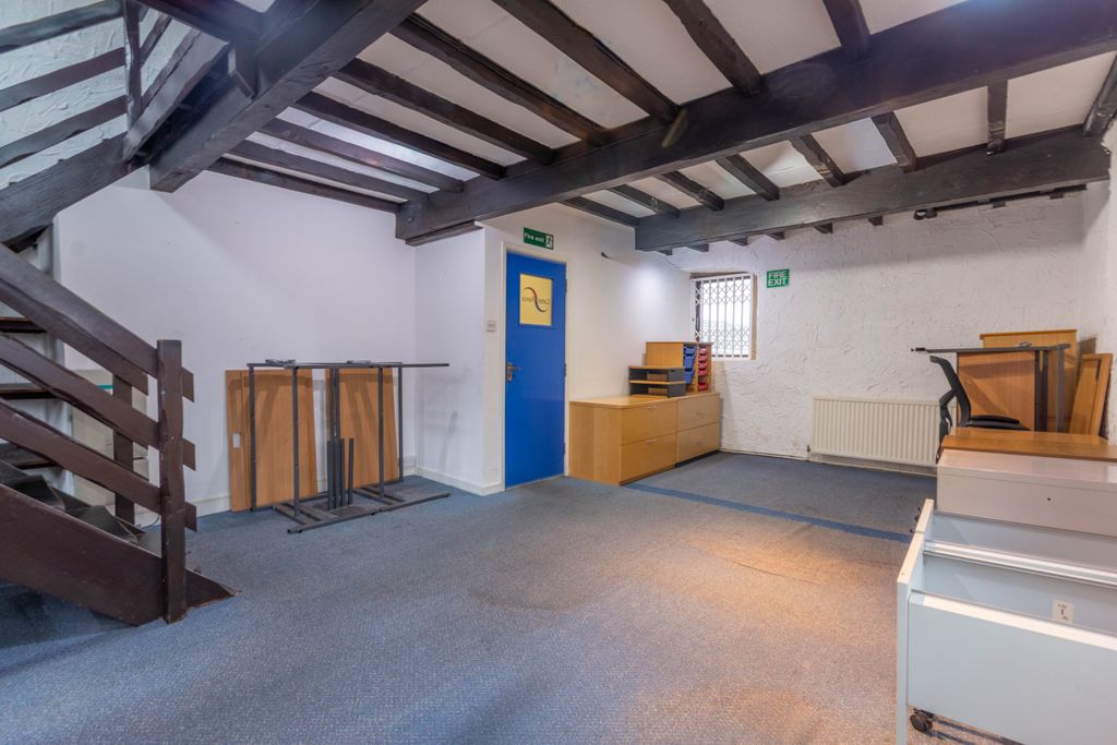 Property photo 3 of 5