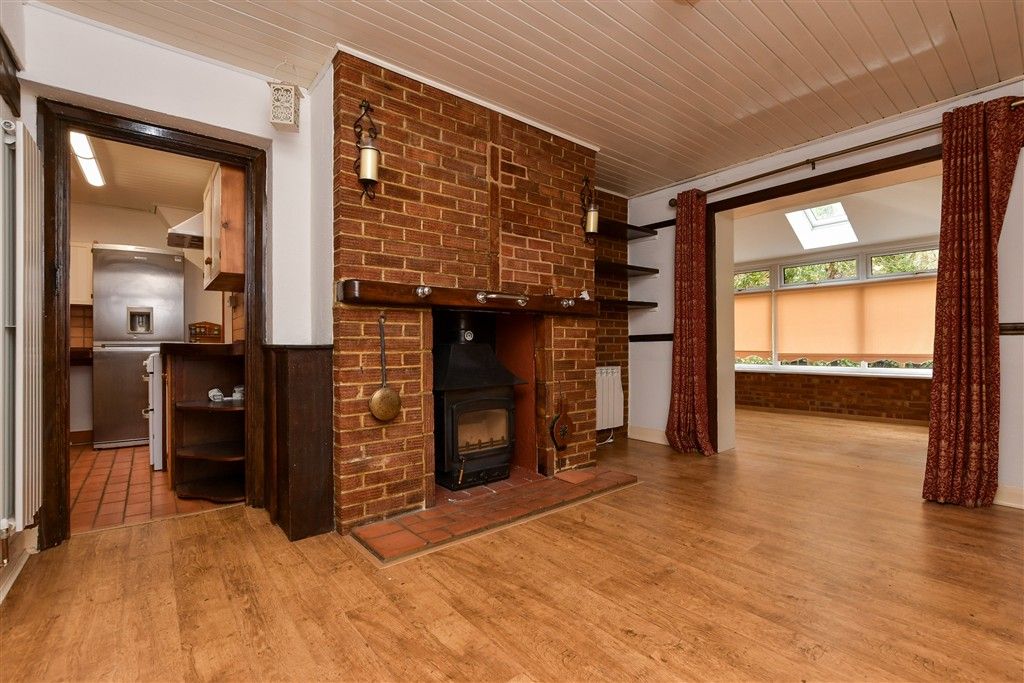 Property photo 2 of 13 Lounge