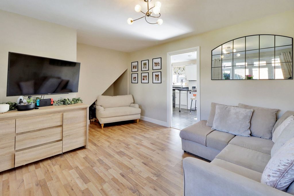 Property photo 2 of 14