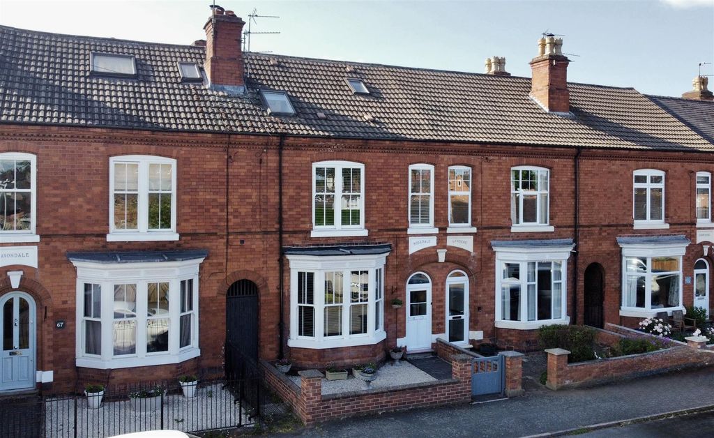 Property photo 1 of 43 1