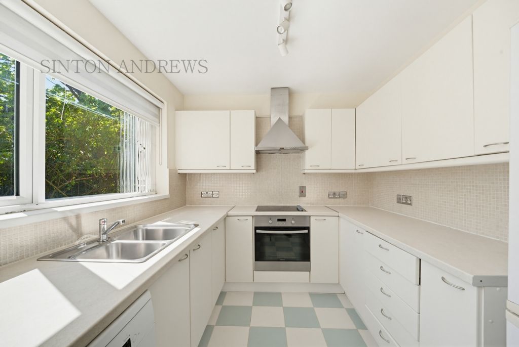 Property photo 3 of 13 Photo 11
