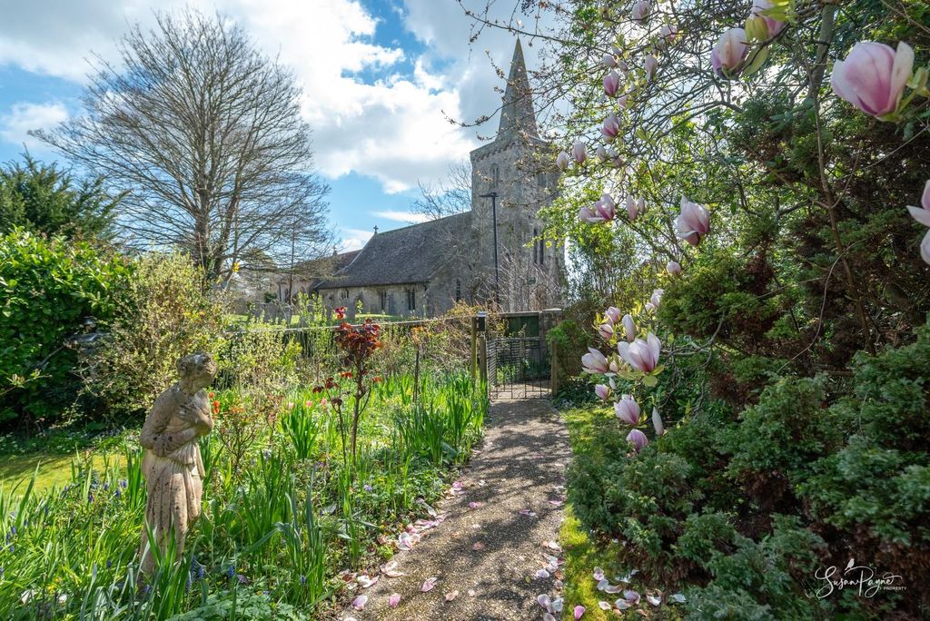 Property photo 3 of 36 Front Path