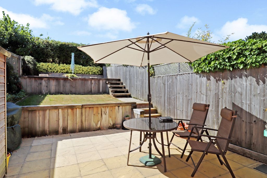 Property photo 3 of 11