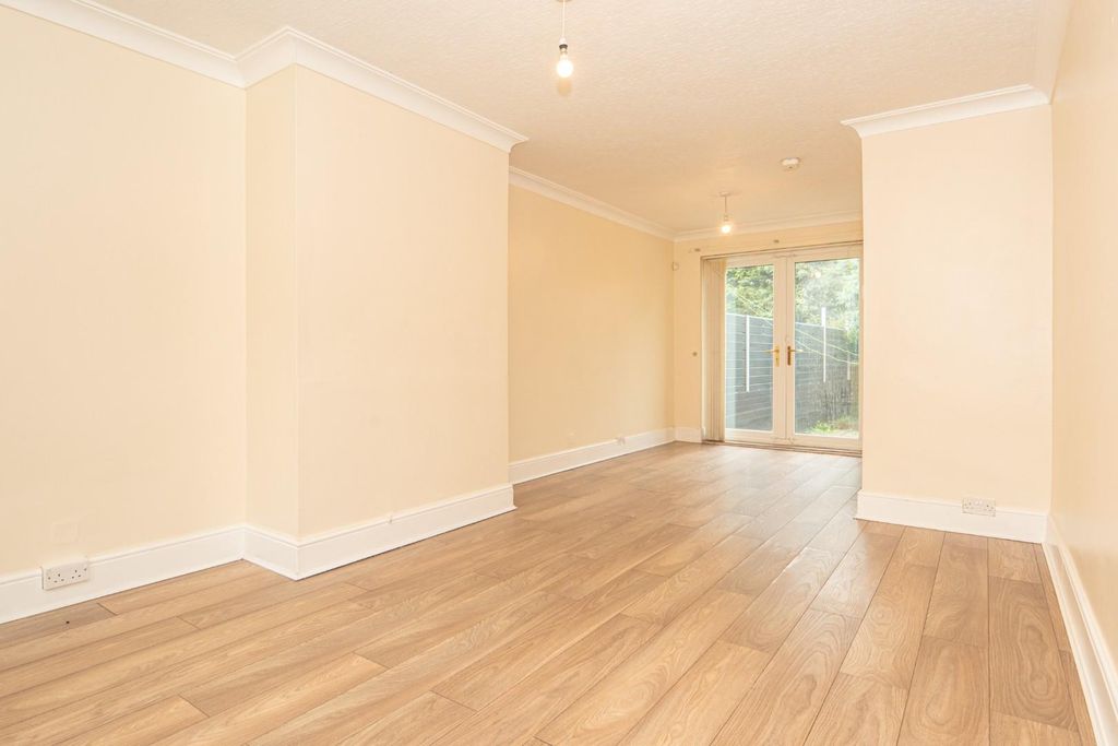 Property photo 2 of 14 Living Room