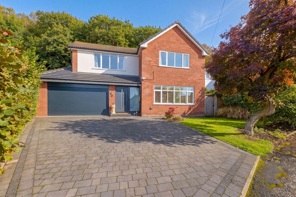 Property photo 1 of 32