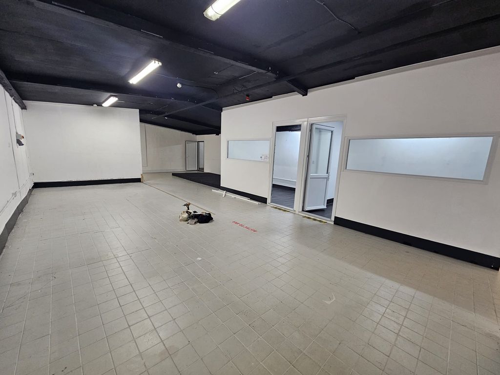 Property photo 3 of 4