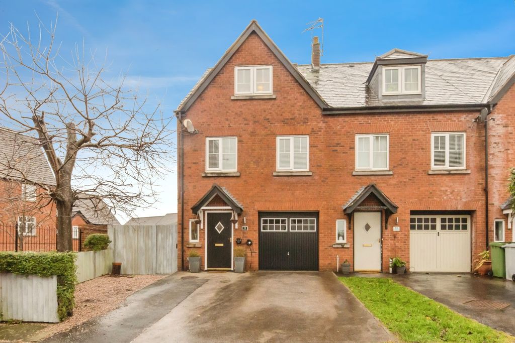 Property photo 1 of 17 Pbox-Img.Jpg