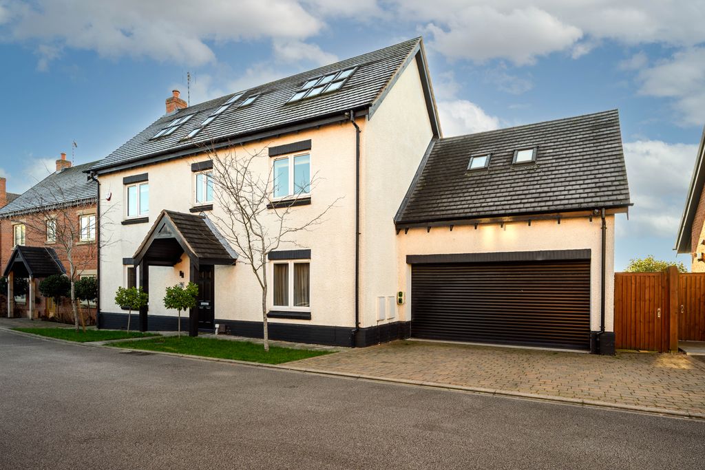 Property photo 1 of 25 Dsc_4858-Edit