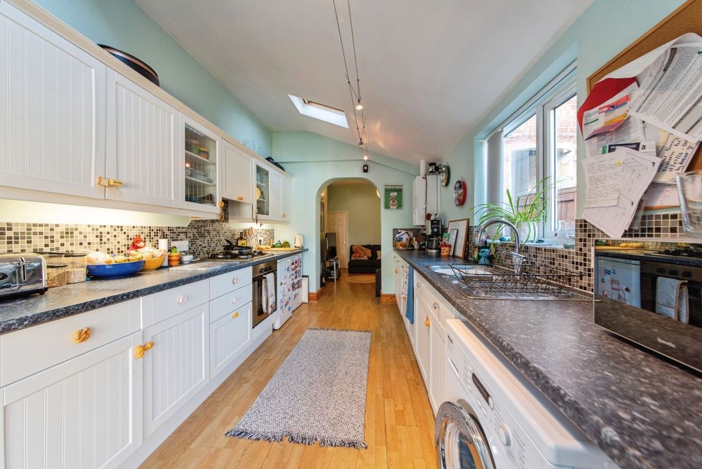 Property photo 3 of 13 Pbox-Img.Jpg