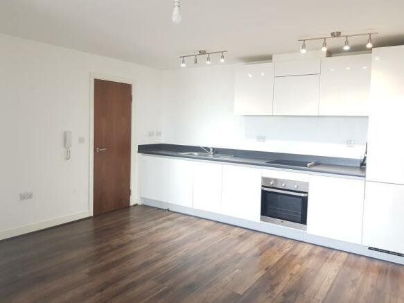 Property photo 2 of 8 Picture No. 03