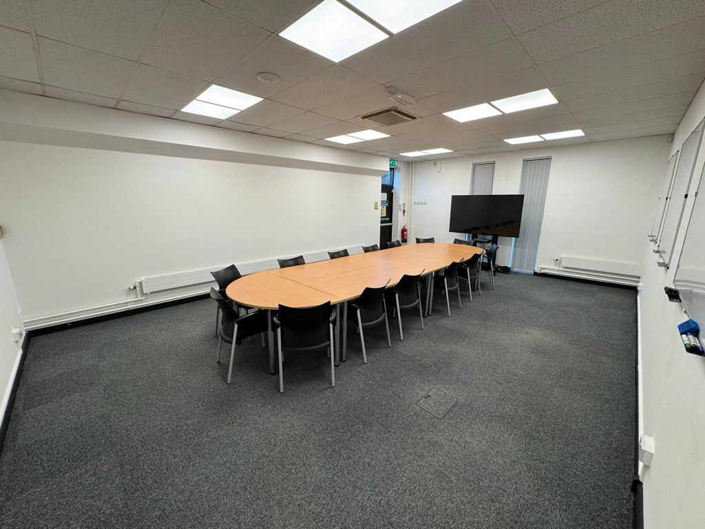 Property photo 3 of 8 Photo 3