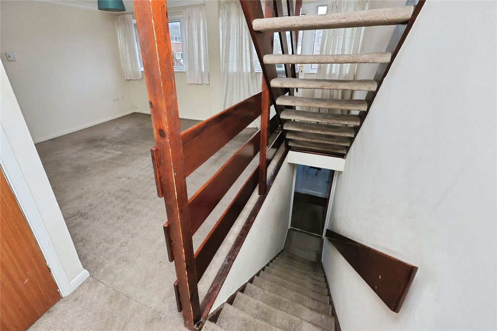 Property photo 2 of 16 Picture No. 04