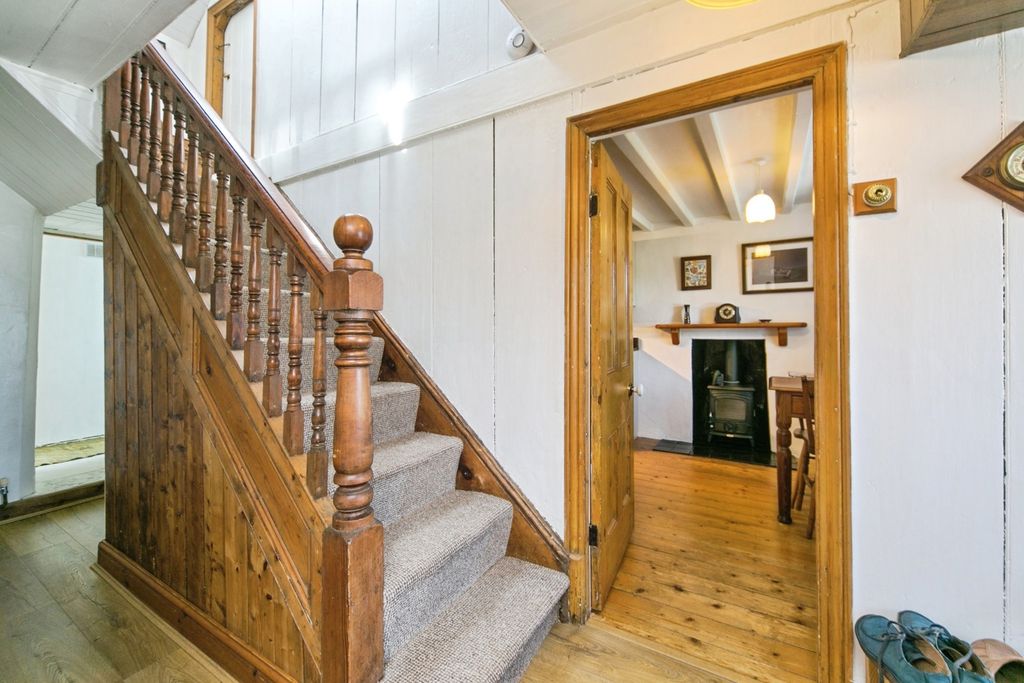 Property photo 2 of 53 Photo