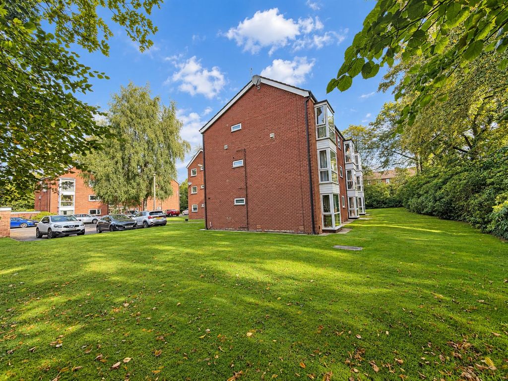 Property photo 2 of 11