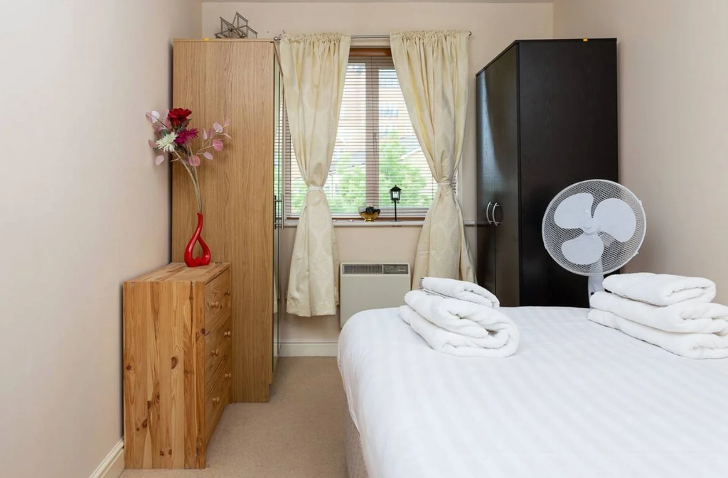 Property photo 3 of 11