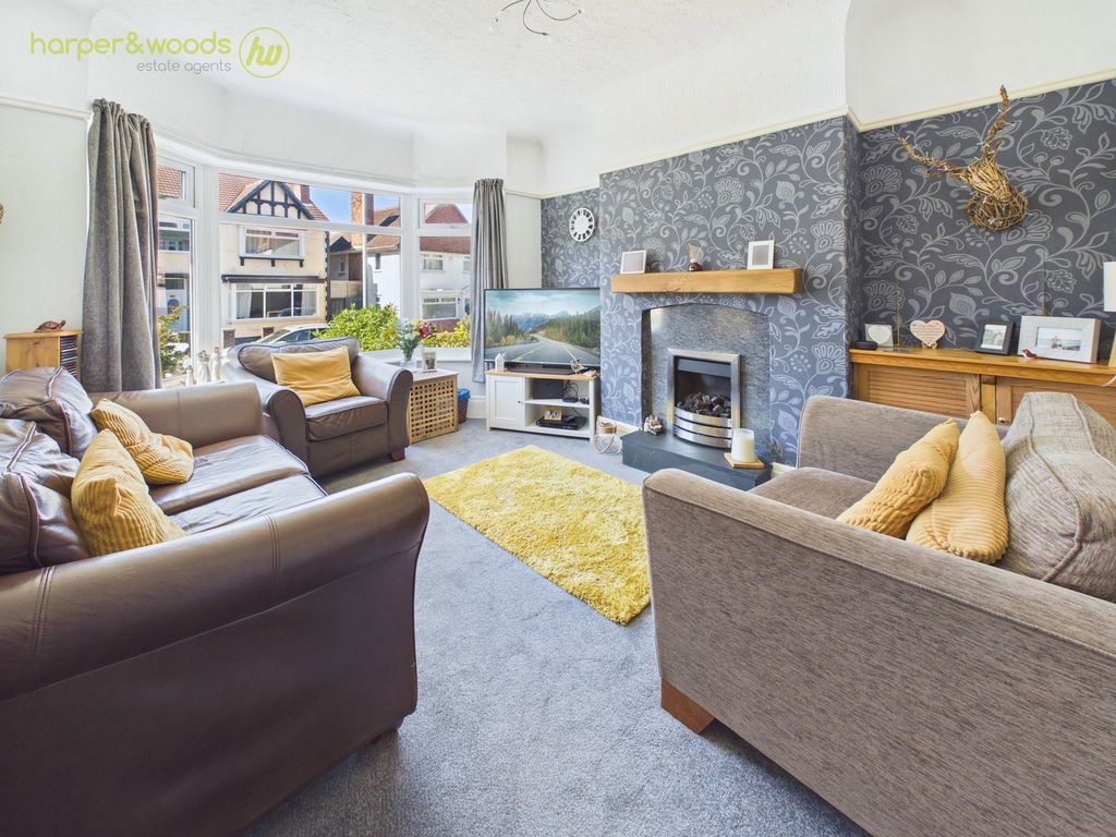 Property photo 2 of 33