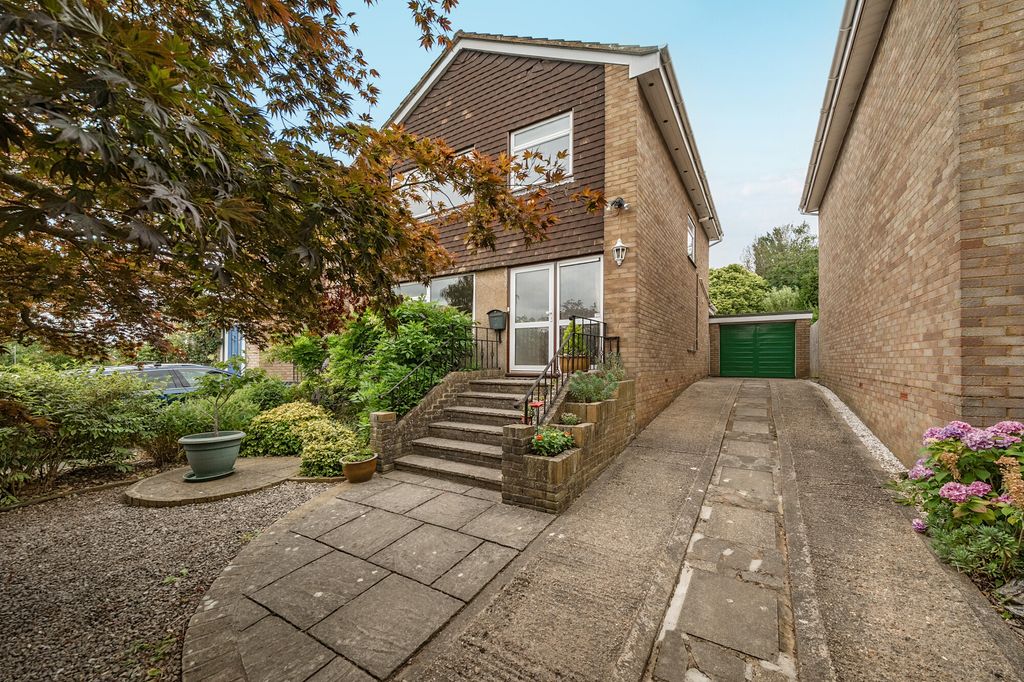 Property photo 1 of 20
