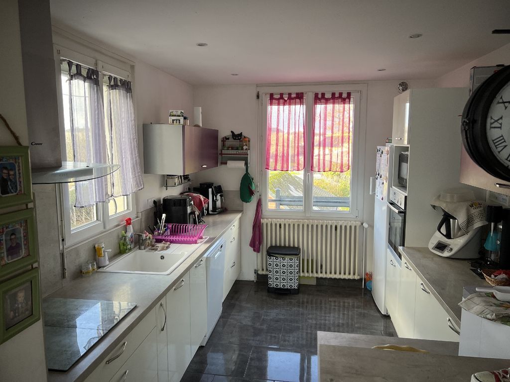 Property photo 2 of 5