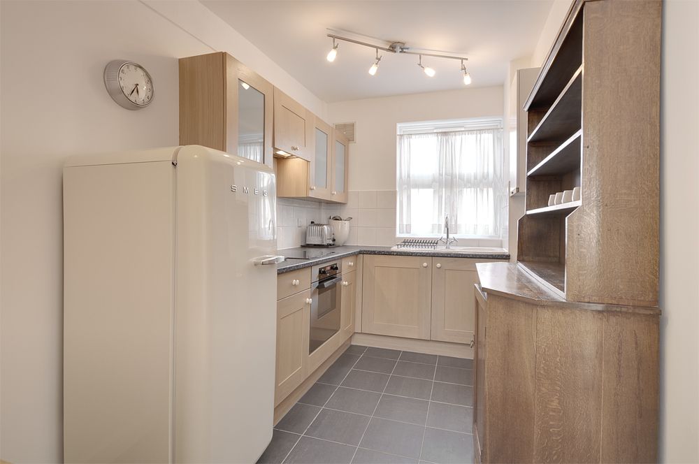 Property photo 2 of 6 Photo 8