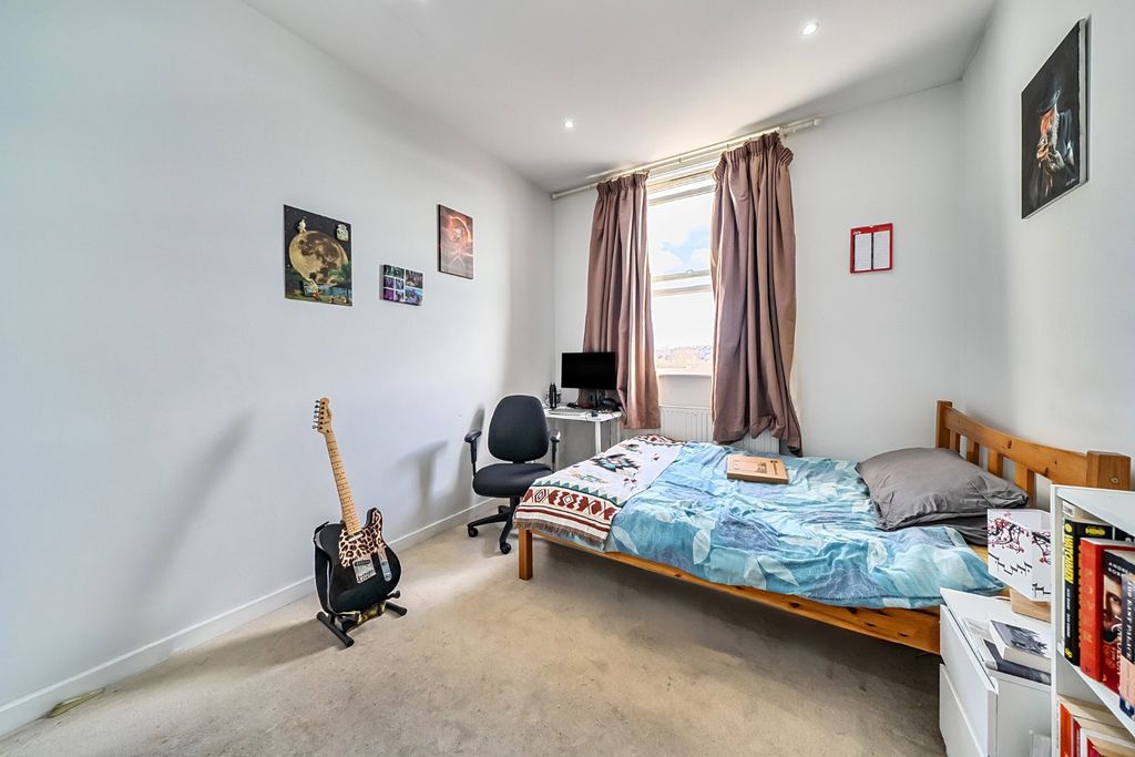 Property photo 3 of 10 Picture No. 02