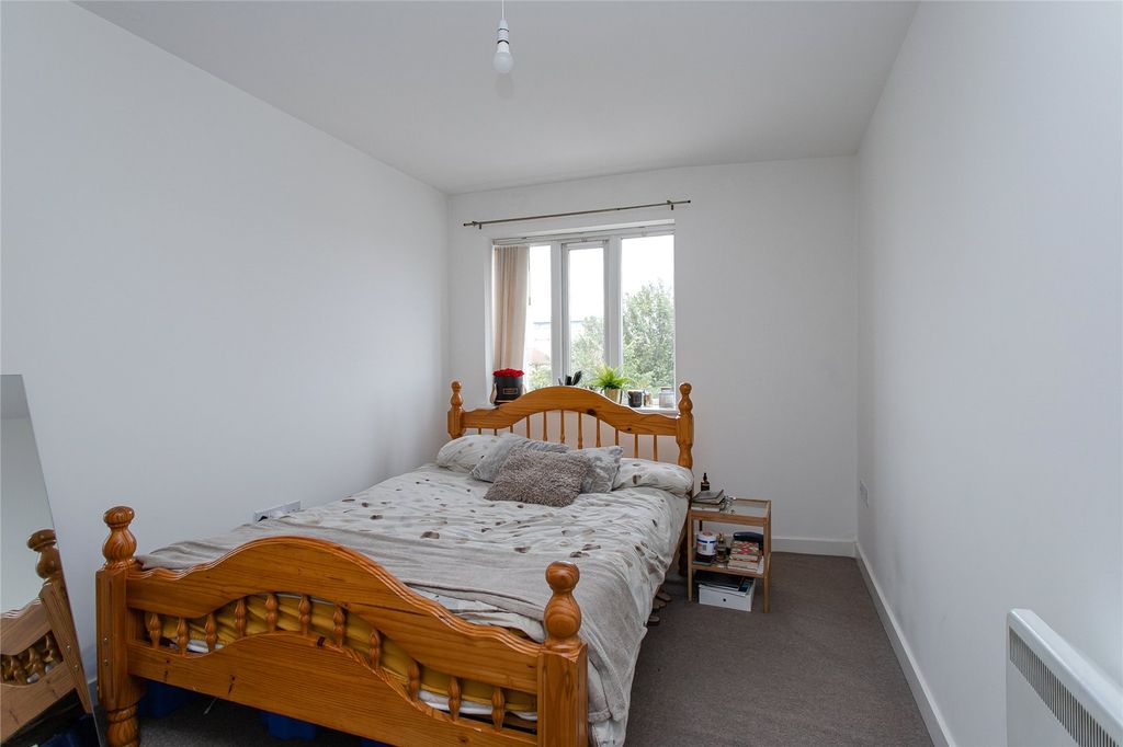 Property photo 3 of 8 Picture No. 05