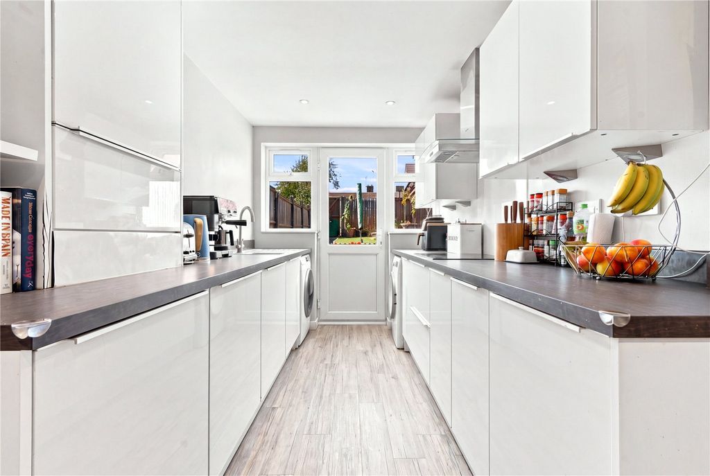 Property photo 2 of 16 Picture No. 04