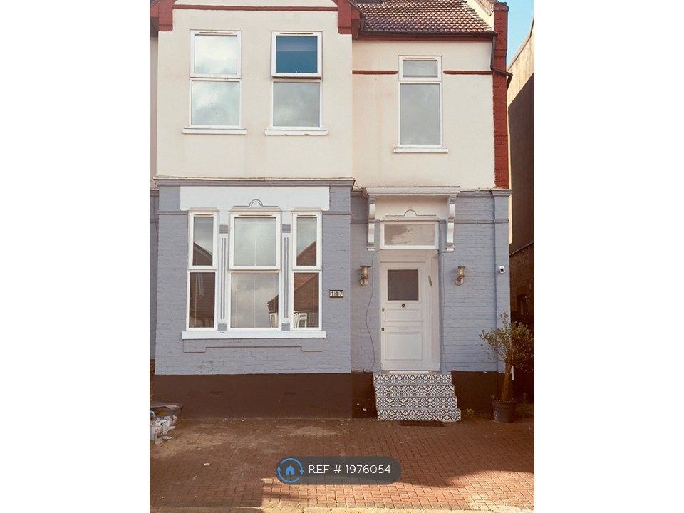 Property photo 2 of 5