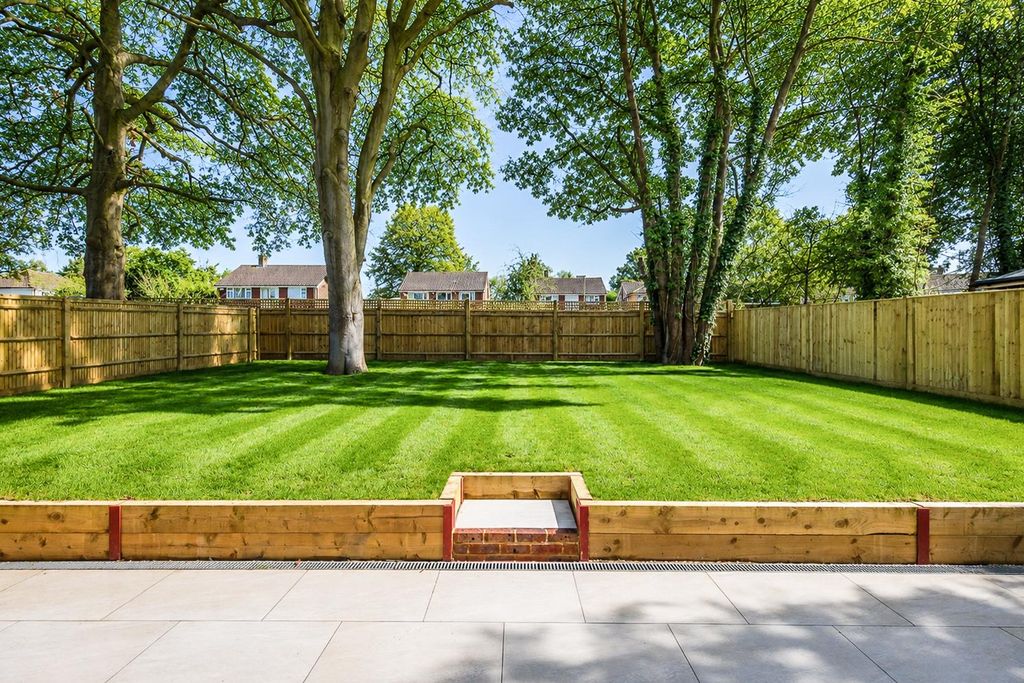 Property photo 3 of 28 Rear Garden