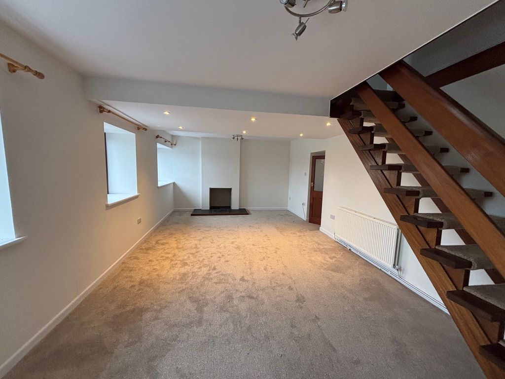 Property photo 3 of 21 Not Specified