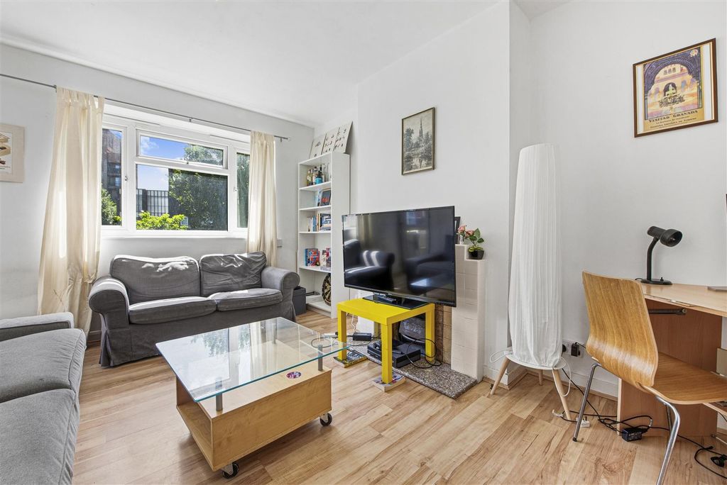 Property photo 2 of 18 And_4805.Jpg