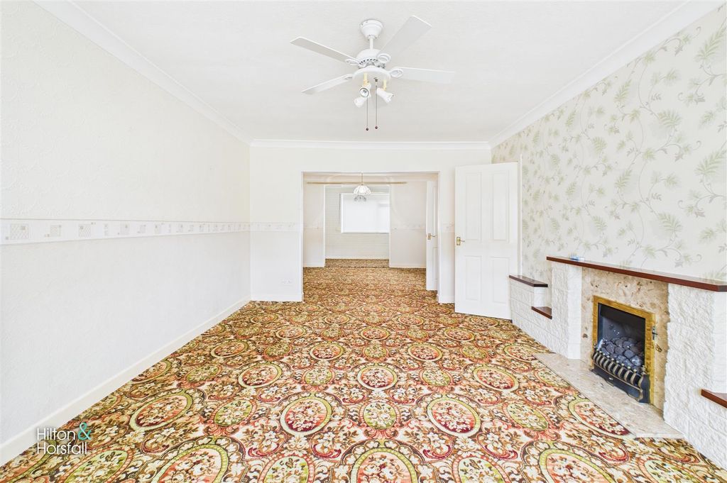 Property photo 3 of 11 Rylstone Drive