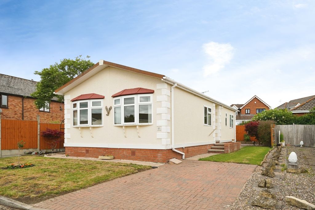 Property photo 1 of 15 Pbox-Img.Jpg