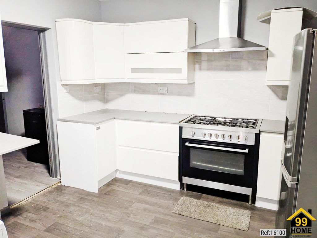 Property photo 2 of 25 Photo 1