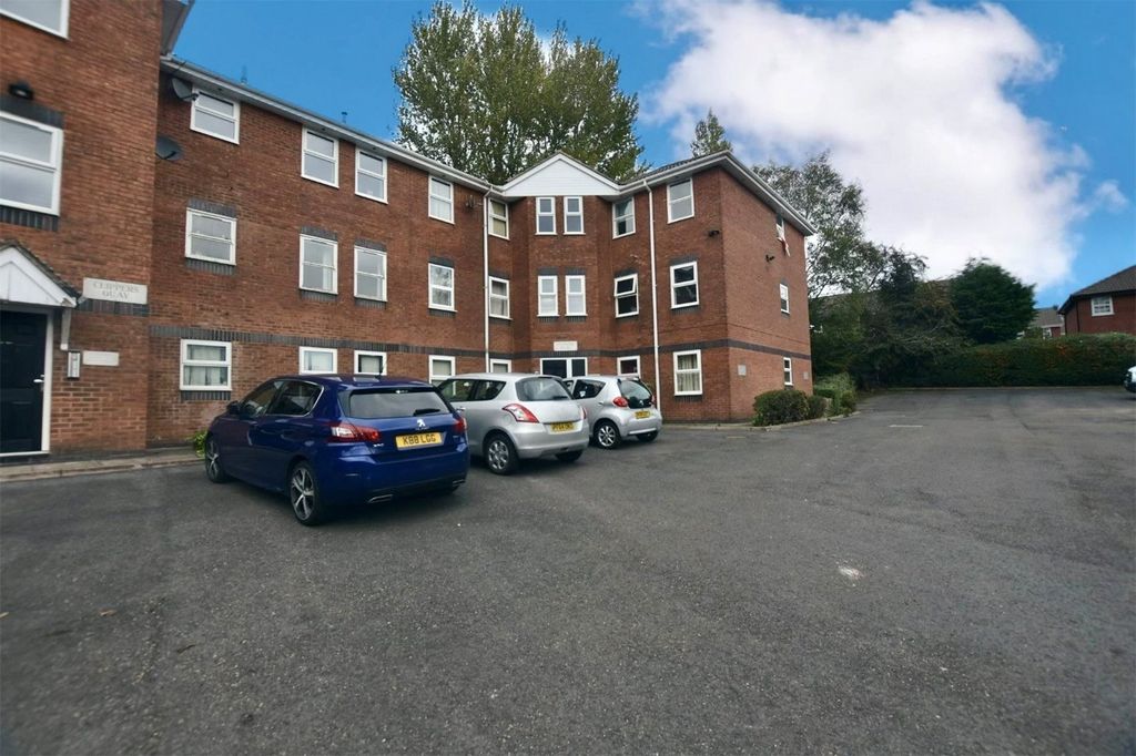 Property photo 1 of 9 External