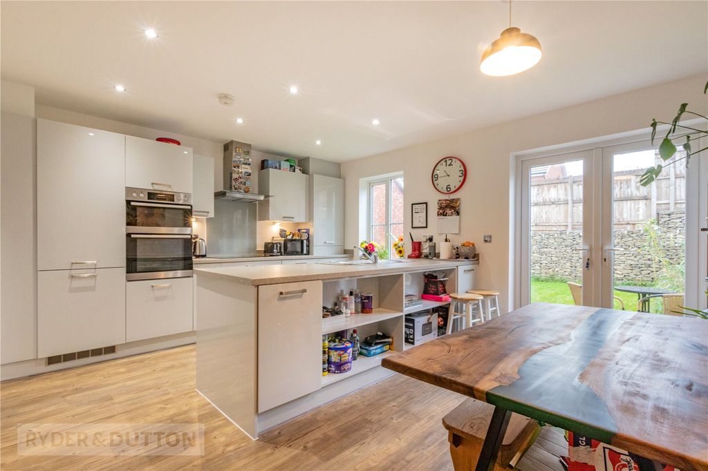 Property photo 2 of 19 Kitchen/Dining Room