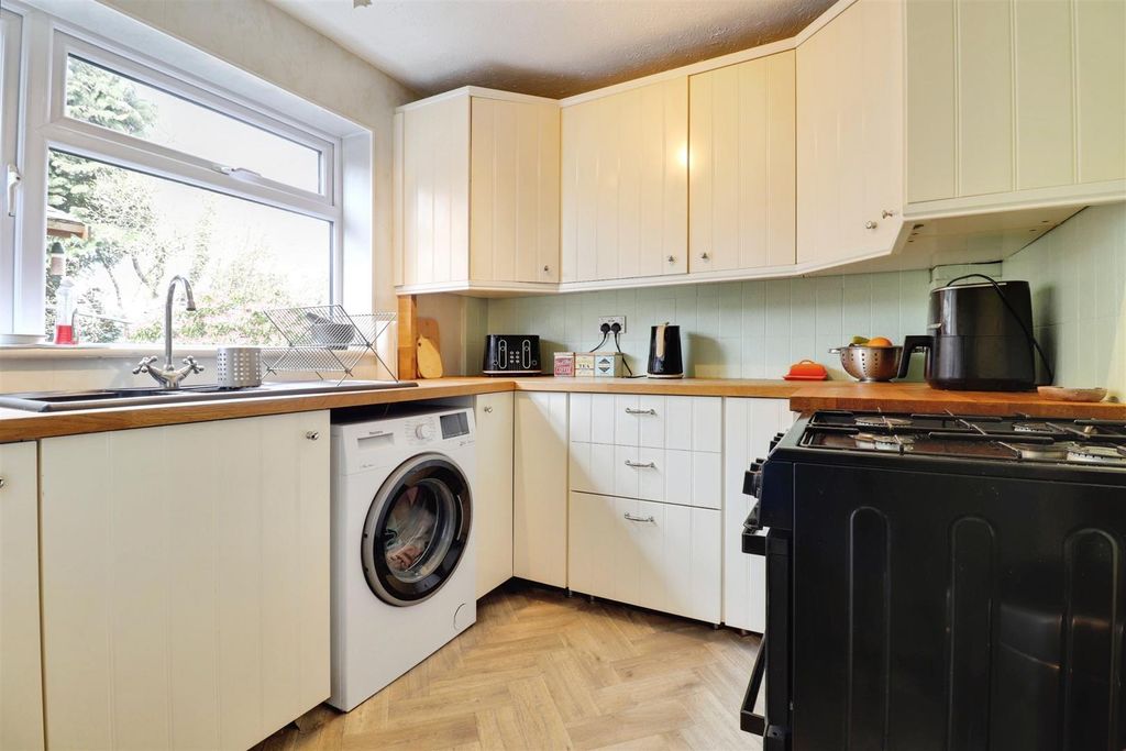 Property photo 2 of 17 3B7B1F34-Img_2492-Img_2494.Jpg