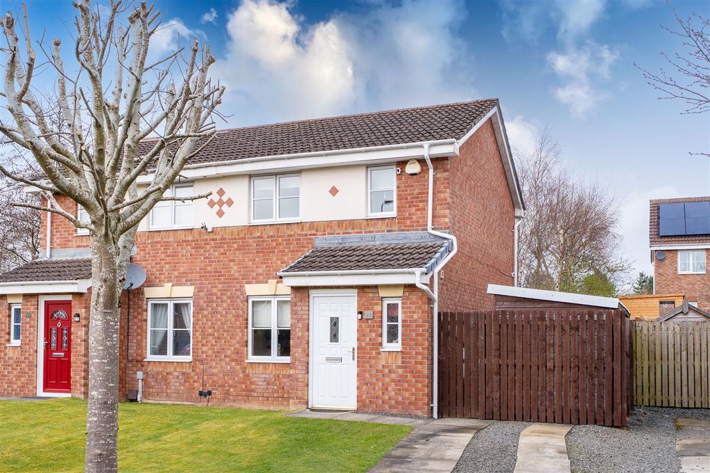 Property photo 1 of 21 Front2