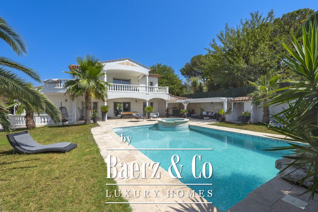 Property photo 2 of 25