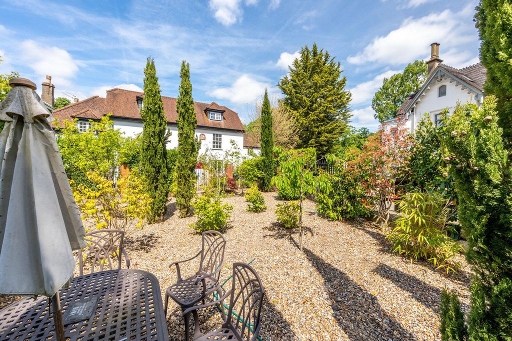 Additional image 19 of 3 bed flat for saleBoulters Lock Island, Maidenhead SL6