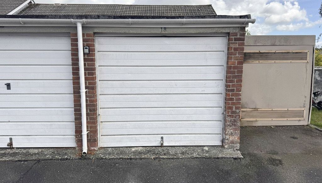 Property photo 2 of 3 Picture No. 05