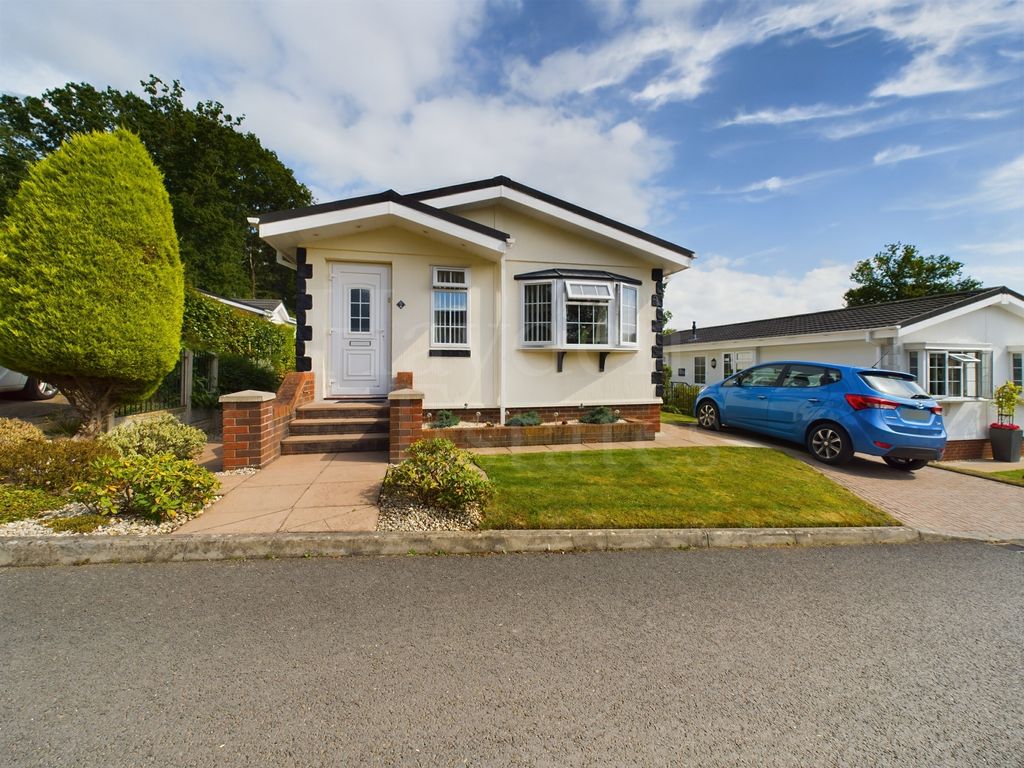 Property photo 1 of 20