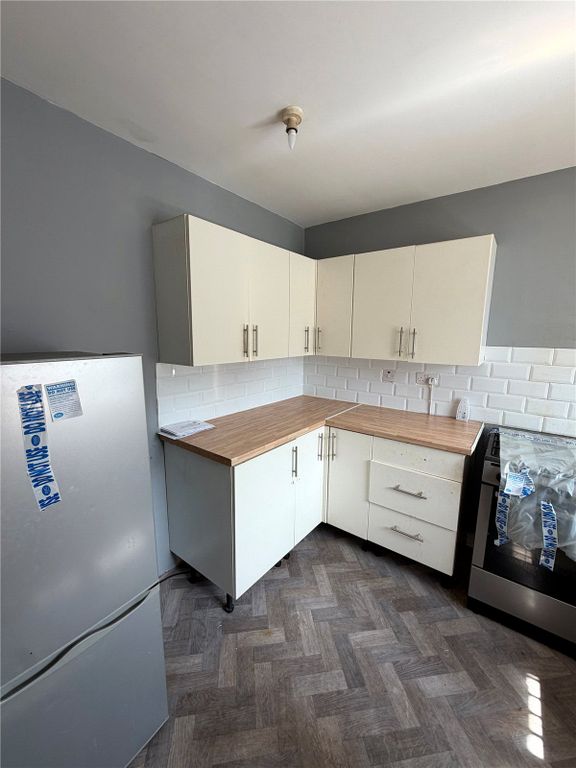 Property photo 3 of 13 Picture No. 07