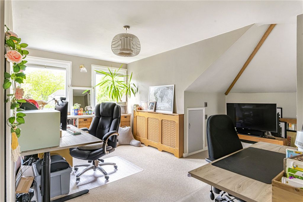 Property photo 3 of 24 Picture No. 22