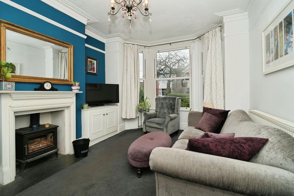 Property photo 3 of 21 Pbox-Img.Jpg