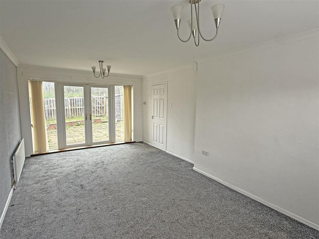 Property photo 3 of 13 Living Room A2.Jpg