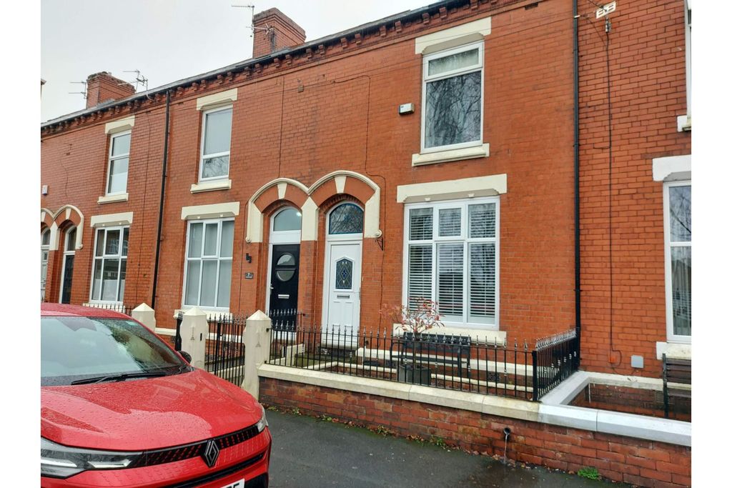 Property photo 1 of 23 Front View