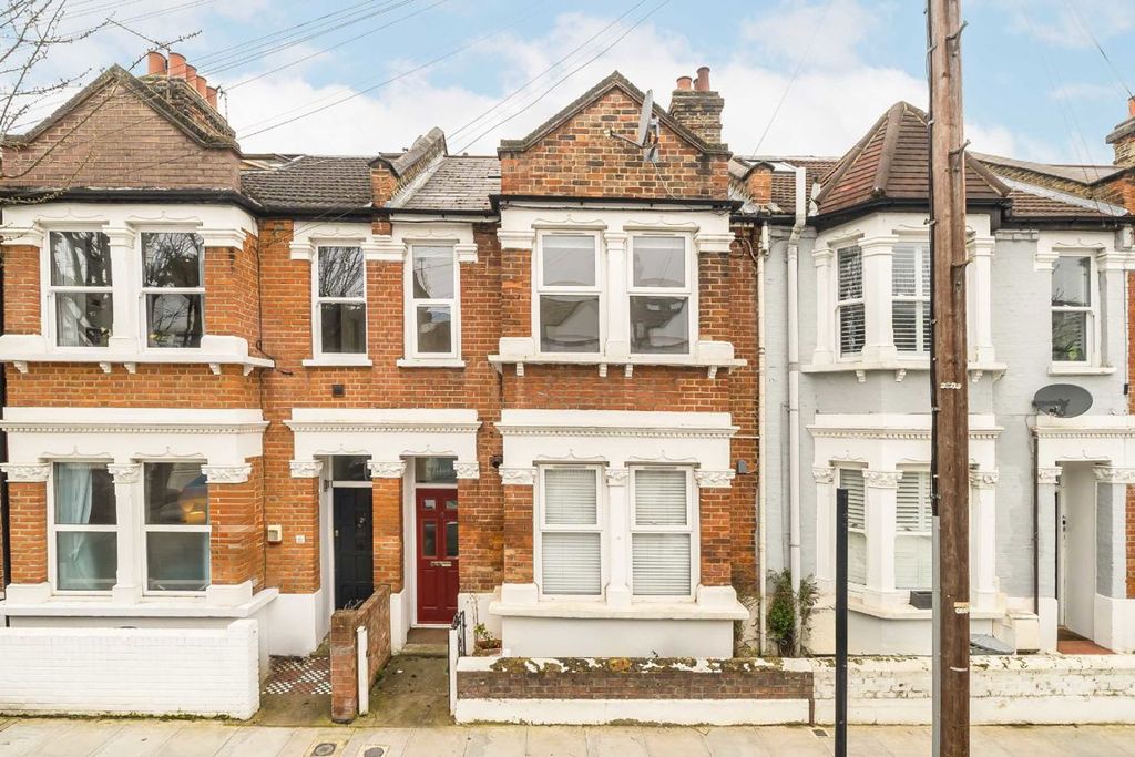 Property photo 1 of 5