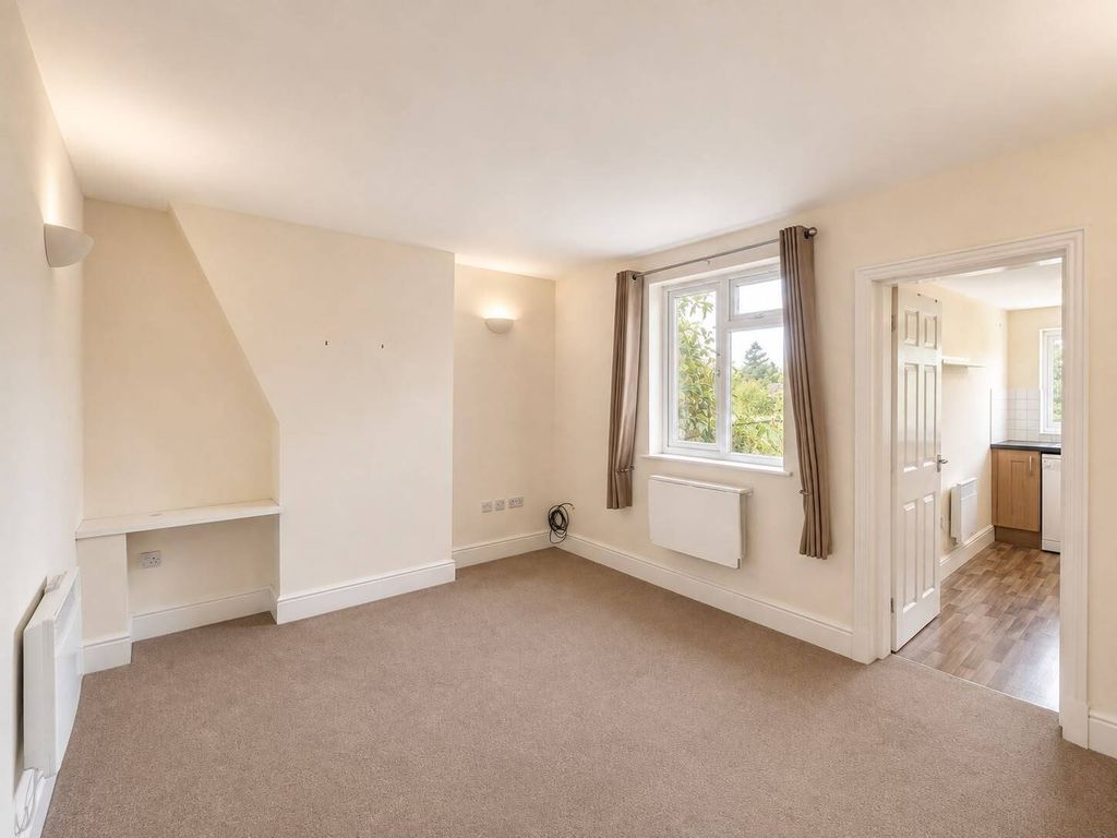 Property photo 2 of 12 Picture No. 23