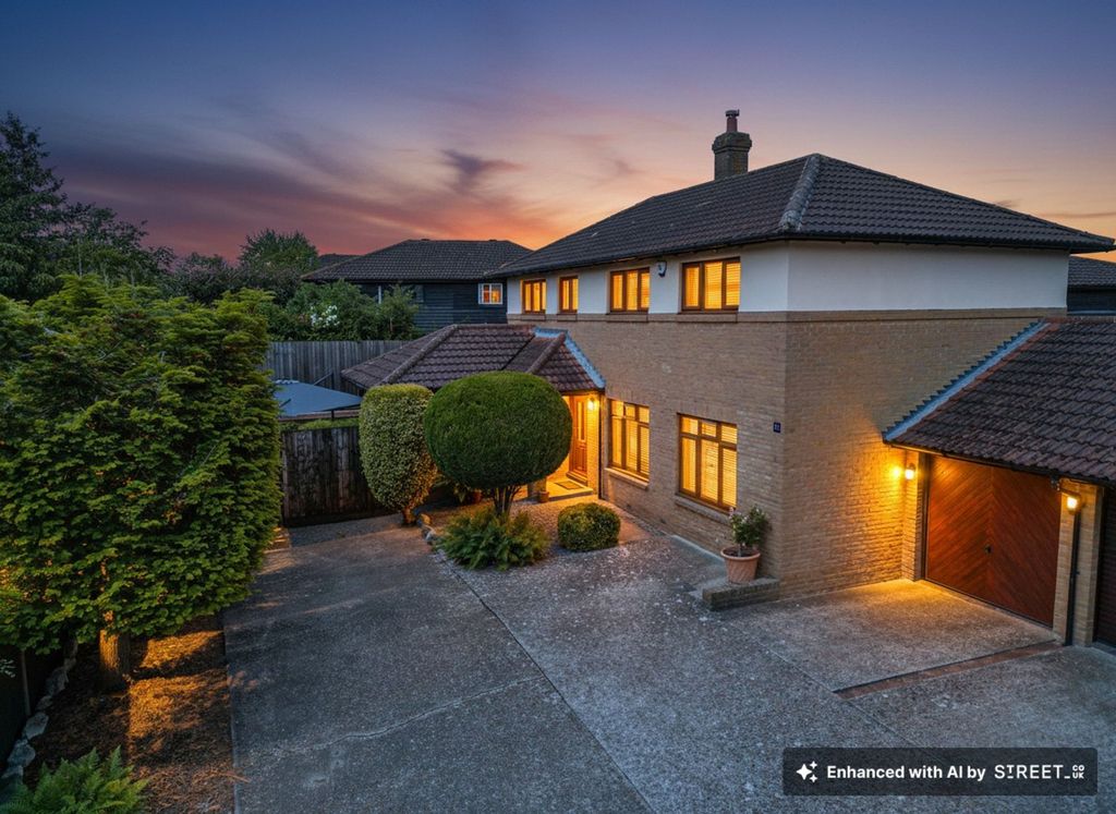 Property photo 1 of 28